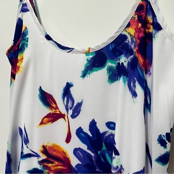 Show Me Your Mumu Bella Flirty fun Petal Paint spaghetti straps
flowy tank Dress - Picture 6 of 13